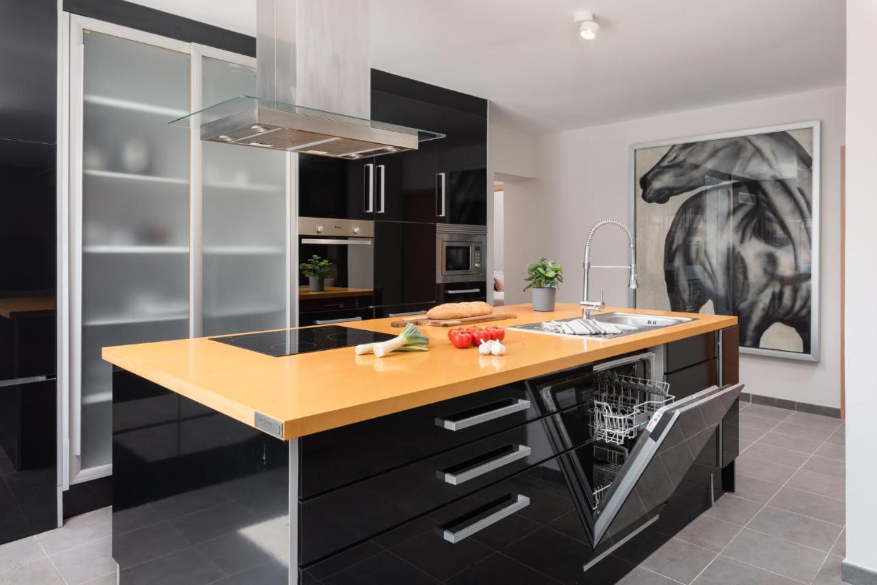 Luxury Villa Callao With Private Heated Pool Free Car Rental In May And June カジャオ・サルバヘ エクステリア 写真